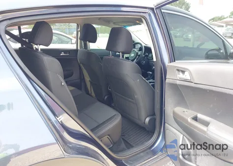 2020 Kia Sportage Lx z USA, uszkodzony, nr VIN KNDPMCAC6L7839627